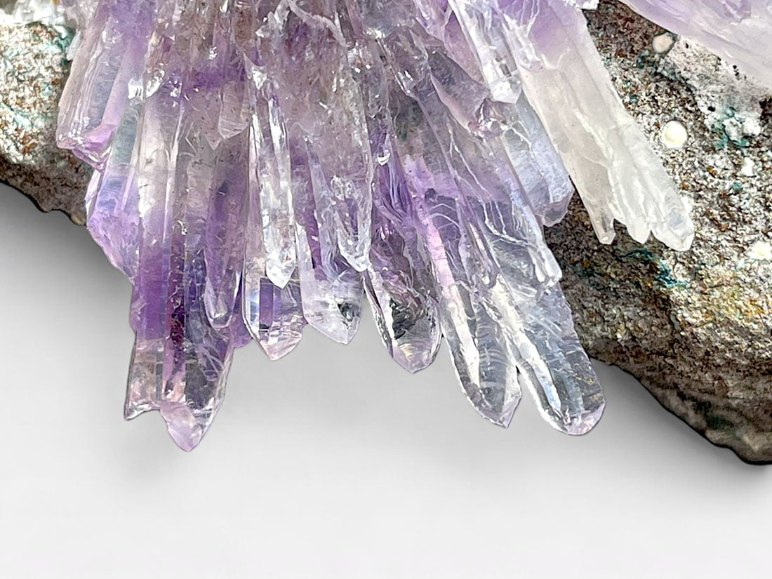 ブラジル産 フラワーアメジスト 母岩付き