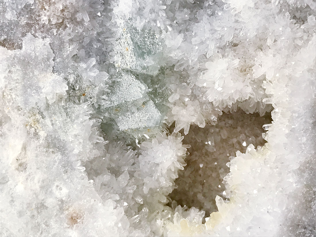 福島県蛍鉱山産 水晶クラスター