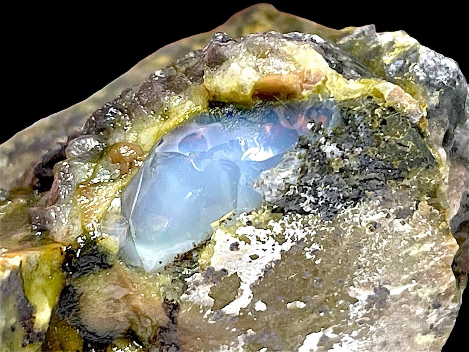 福島県 宝坂産 遊色オパール