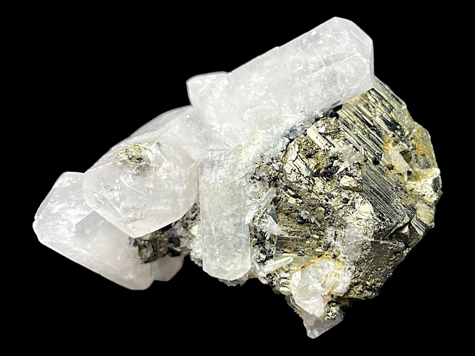 ペルー産 パイライト / カルサイト 共生 ( 蛍光 )