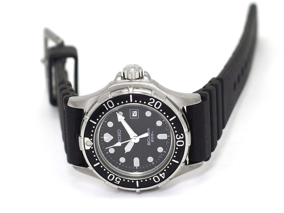 セイコー ダイバー スキューバ 200m レディース 32mm 7N85-001A