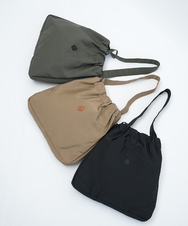 CL3807]【保存袋・同素材の小物入れ付き】CLEDRAN(クレドラン)POUCH