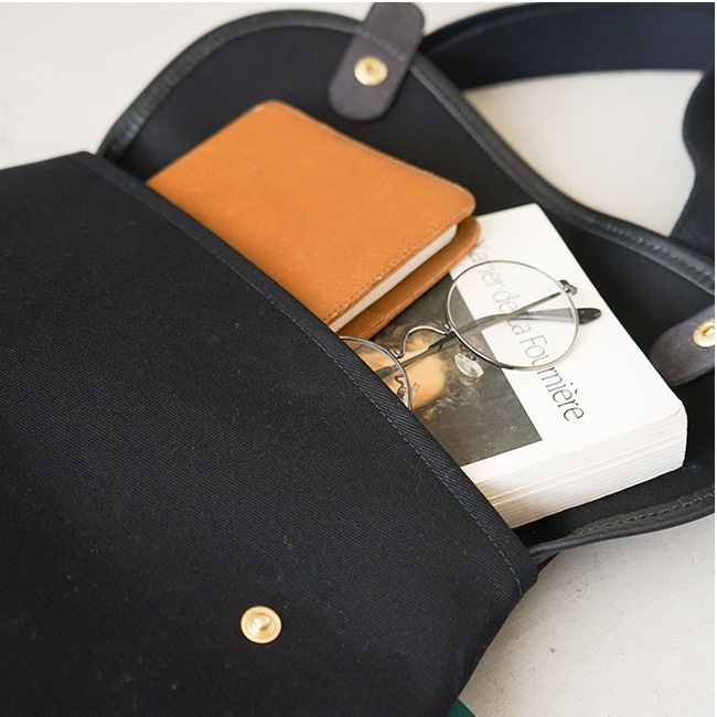 ◇[AVON] 【保存袋付き】Brady(ブレディー) AVON(エイボン) ショルダー