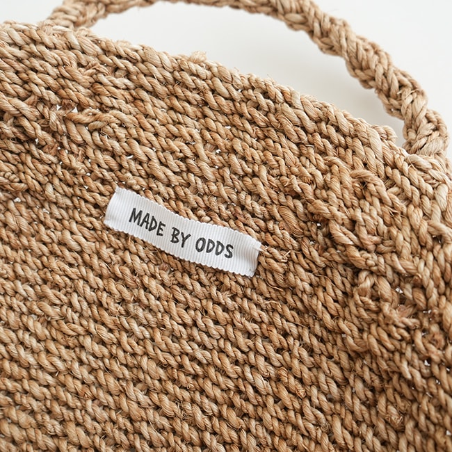 【新品未使用】oddsオッズ　ストロー素材 フラワー型かごバッグ 中型 楽天市場】【SALE 50%OFF】[od231-0618]odds(オッズ) VENUS BAG -M