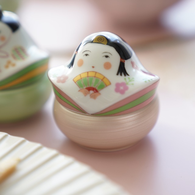 有田焼 ピンク梅柄パールおひな様珍味入れ お雛様 ｜ 四季折々の