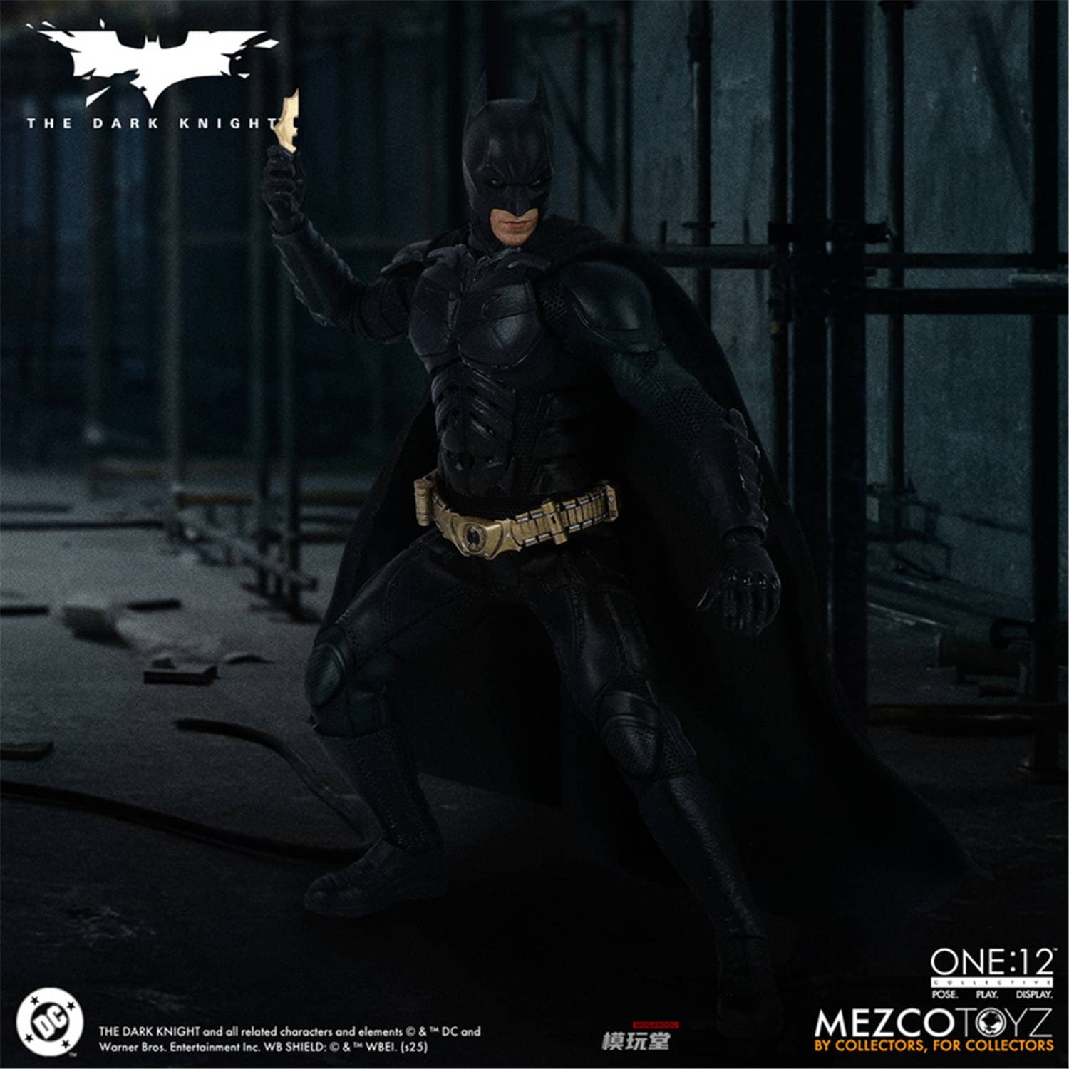 予約 Mezco Toyz 1/12 『ダークナイト：バットマン』 バットマン The