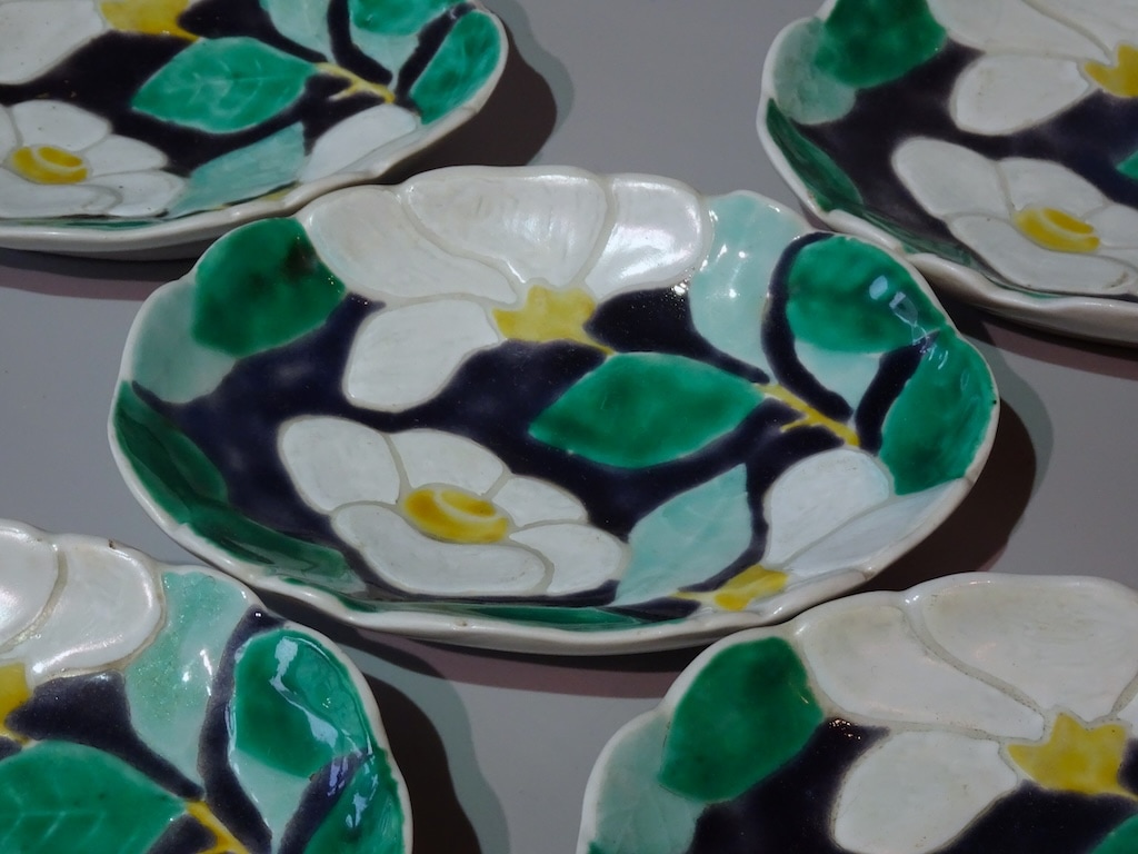 B389b 「椿図皿 5枚」九谷焼 金城製 春日山窯 青木木米 陶器