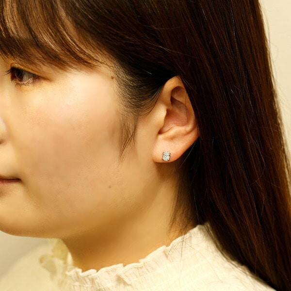 ノーブランド 22k1pダイヤ ピアス ノーブランド 22k1pダイヤ ピアス