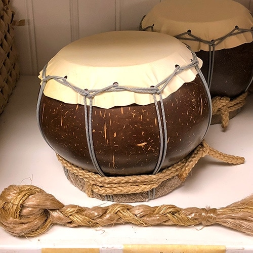 プーニウ (Puniu)【アロハギフトのフラ楽器】（フラダンス用品&楽器