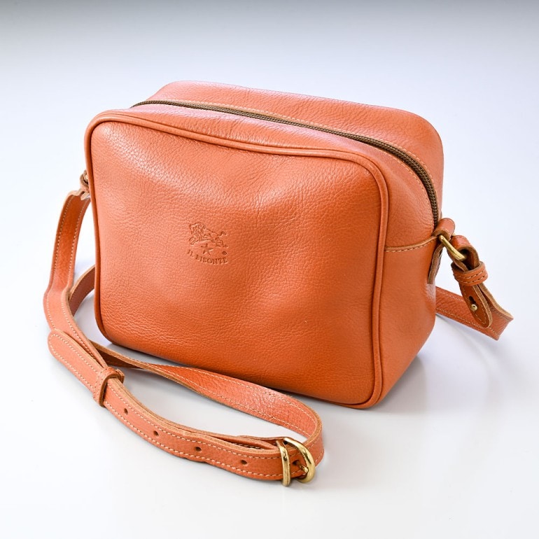 イルビゾンテ IL BISONTE バッグ ショルダーバッグ レディース クロス