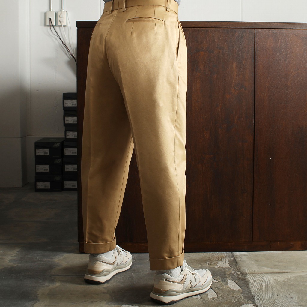 SCYE BASICS サイ ベーシックス サンホアキン綿 2プリーツ テーパード