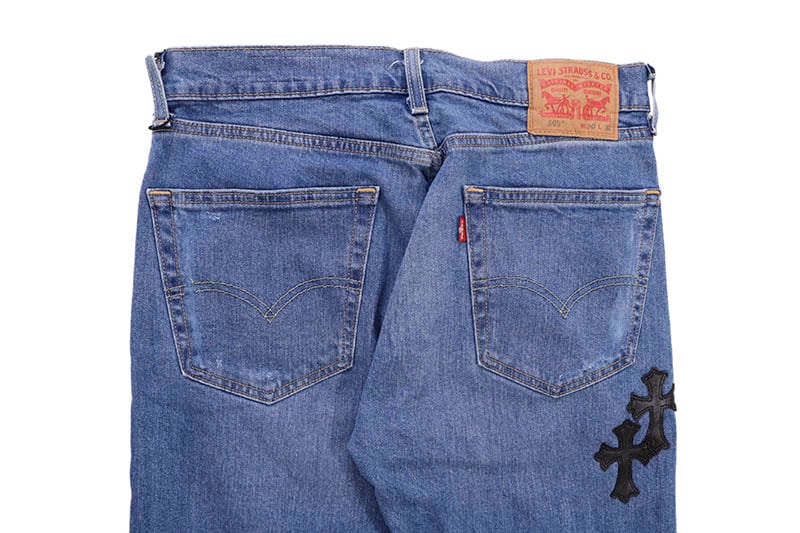 ADVANCE CROSS PATCH CUSTOM LEVI'S 505 REGULAR FIT JEANS (LT. BLUE