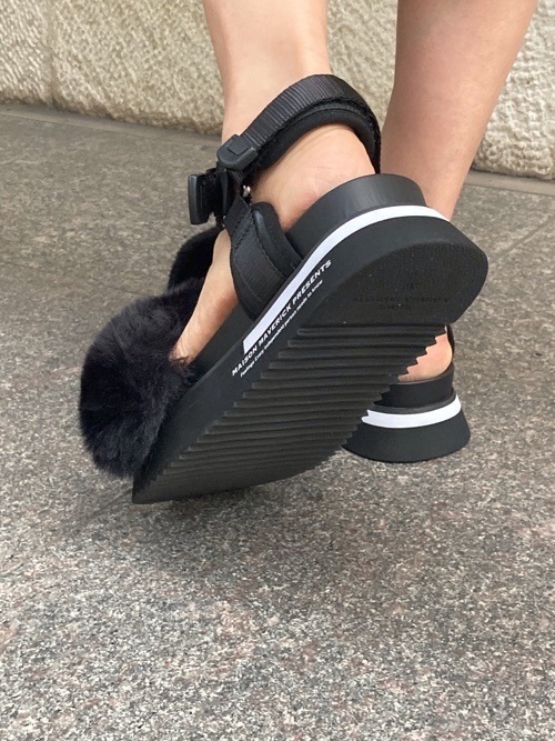 MAISON MAVERICK PRESENTS 再マークダウン ファー サンダル MS2362