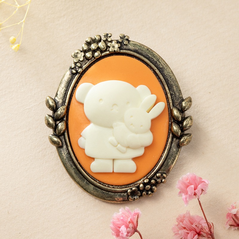 P5 超美品 OSTIA オスティア せみ イギリス 水牛の角 ブローチ P5 超美