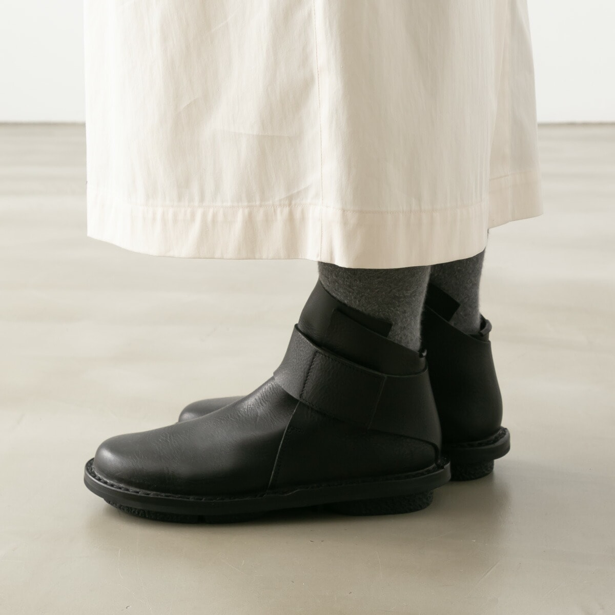 trippen トリッペン レザーショートブーツ BASE WAW242 black