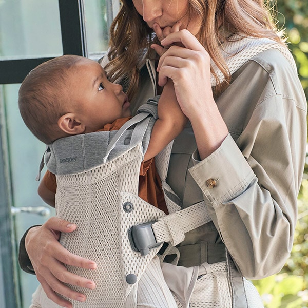ベビービョルン｜抱っこ紐｜ハーモニー/クリーム｜ブリベビ通販