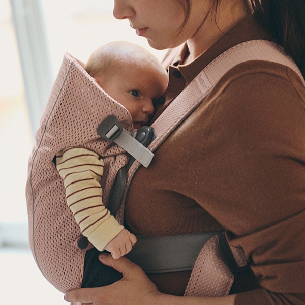 BABYBJORN Baby Carrier Mini ピンク Baby bjorn mini 抱っこ紐 AIR