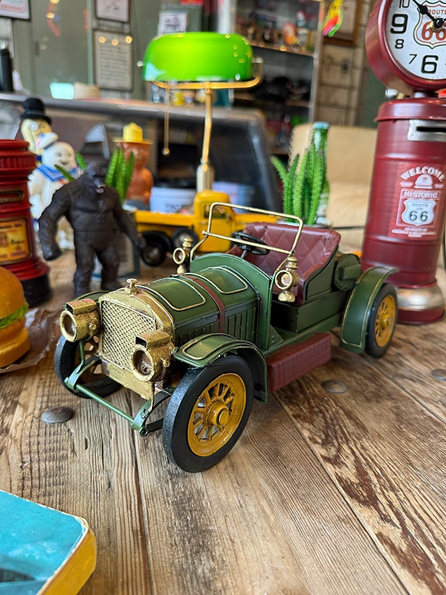 フォード T型 オープン クラシックカー ブリキオブジェ （グリーン）の