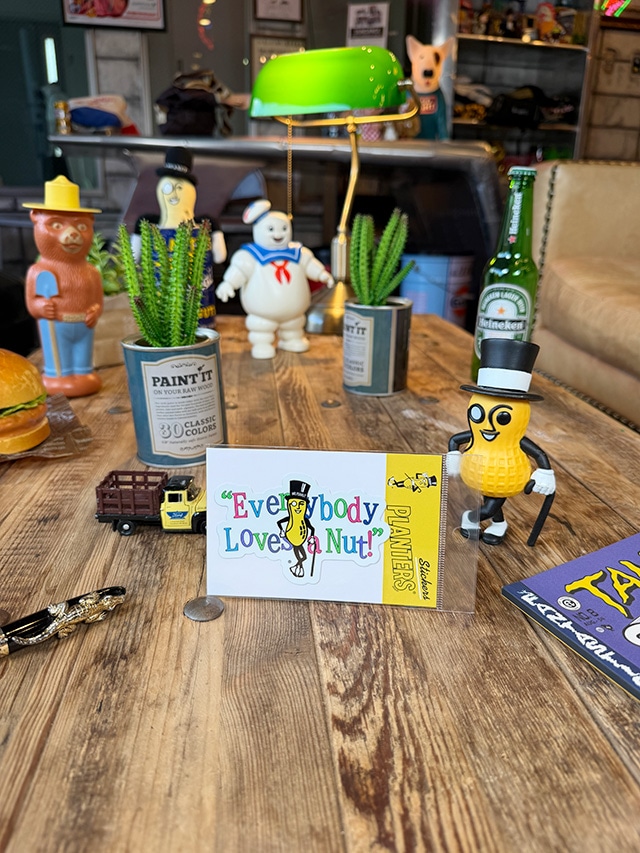 ミスターピーナッツ オフィシャル ステッカー （EVERYBODY LOVES A NUT