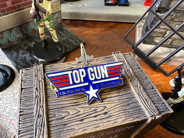 ミリタリーピンバッジ （トップガン/ウイング/Sサイズ） TOP GUN 映画