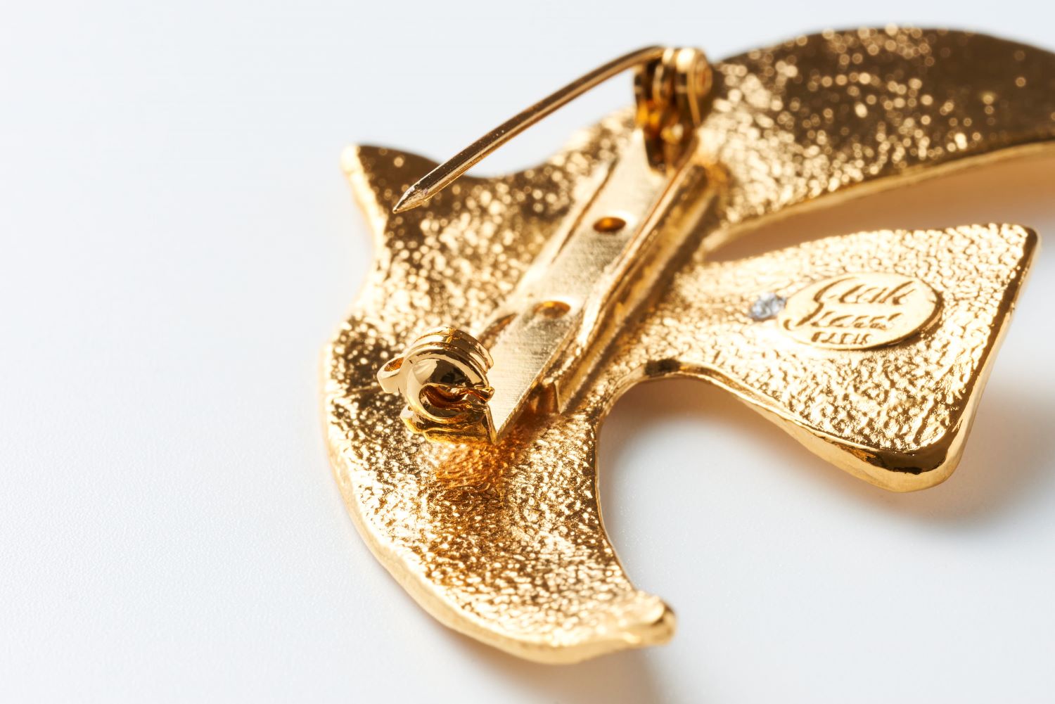 ラ・コロンブ(鳩) ブローチ ゴールド M