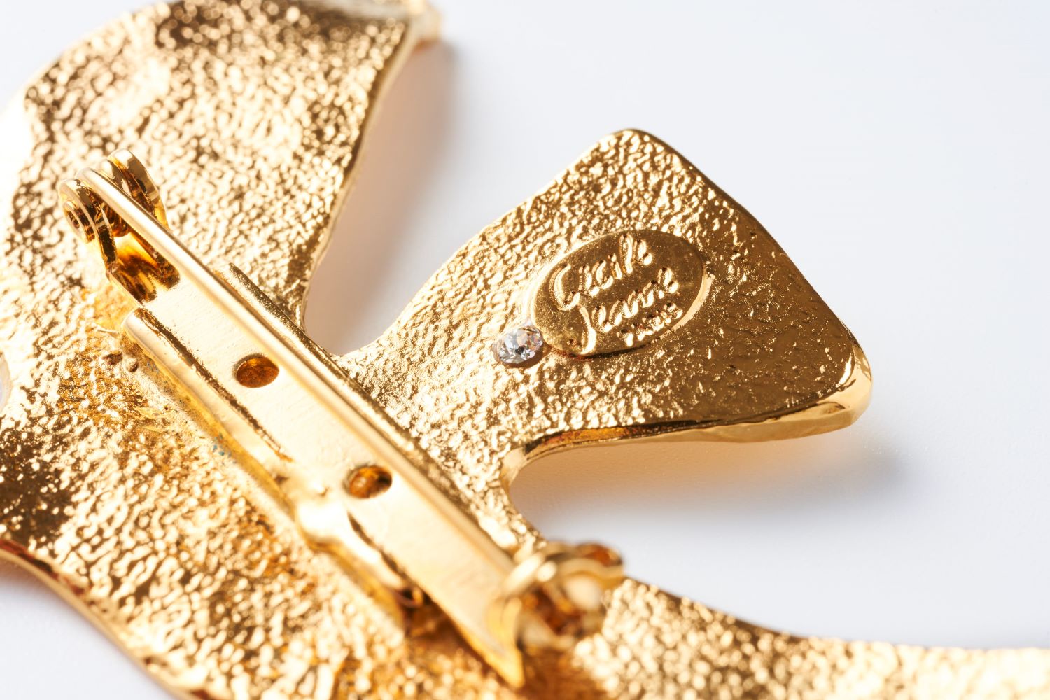 ラ・コロンブ(鳩) ブローチ ゴールド M