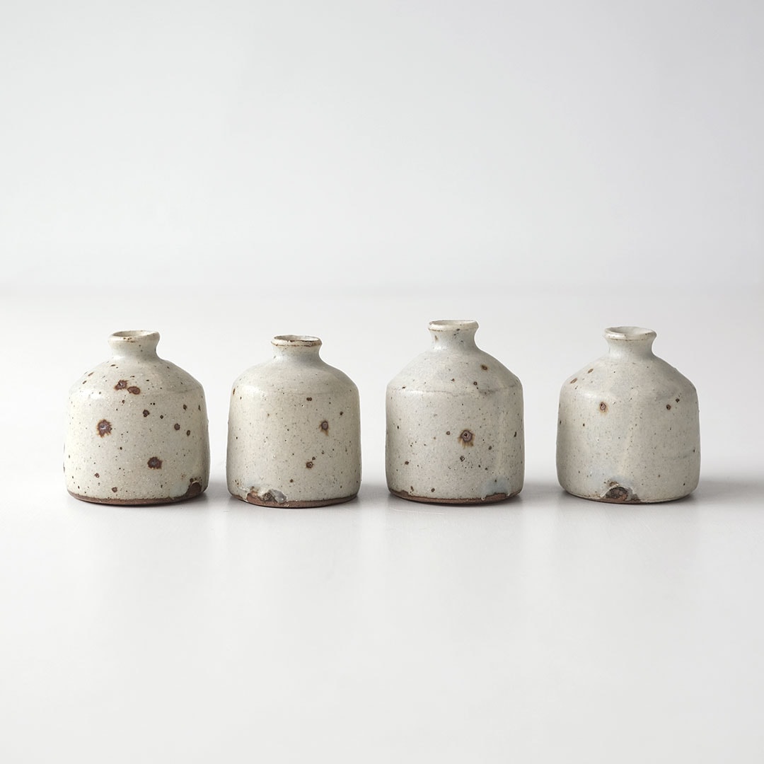 粉引/花入/筒徳利小 | 唐津焼 雅樂窯 ( うたがま ) | 糸島くらし×ここ