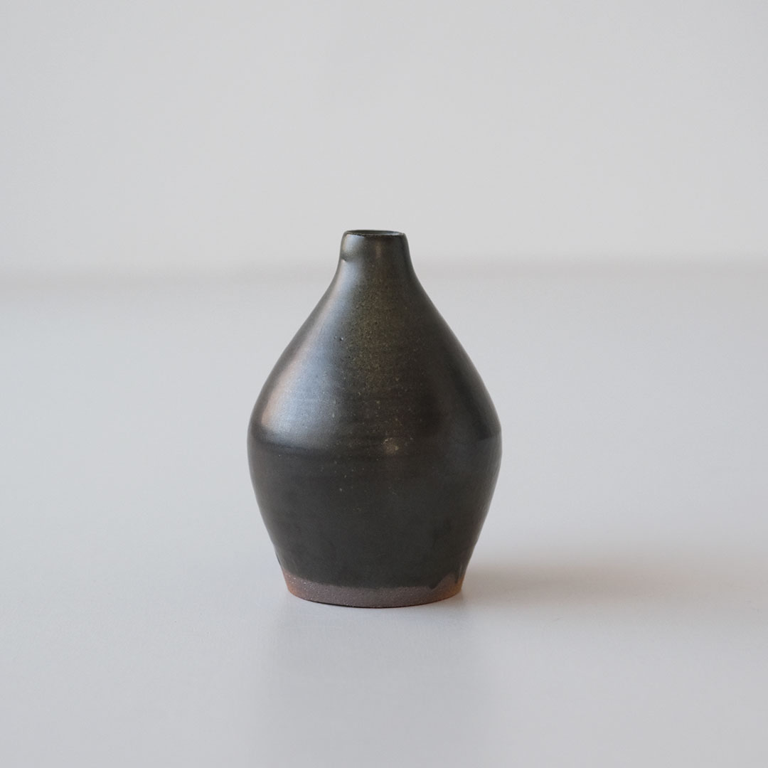 花入/黒マット釉 | からつ焼 高麗窯 | 糸島くらし×ここのき 公式通販サイト