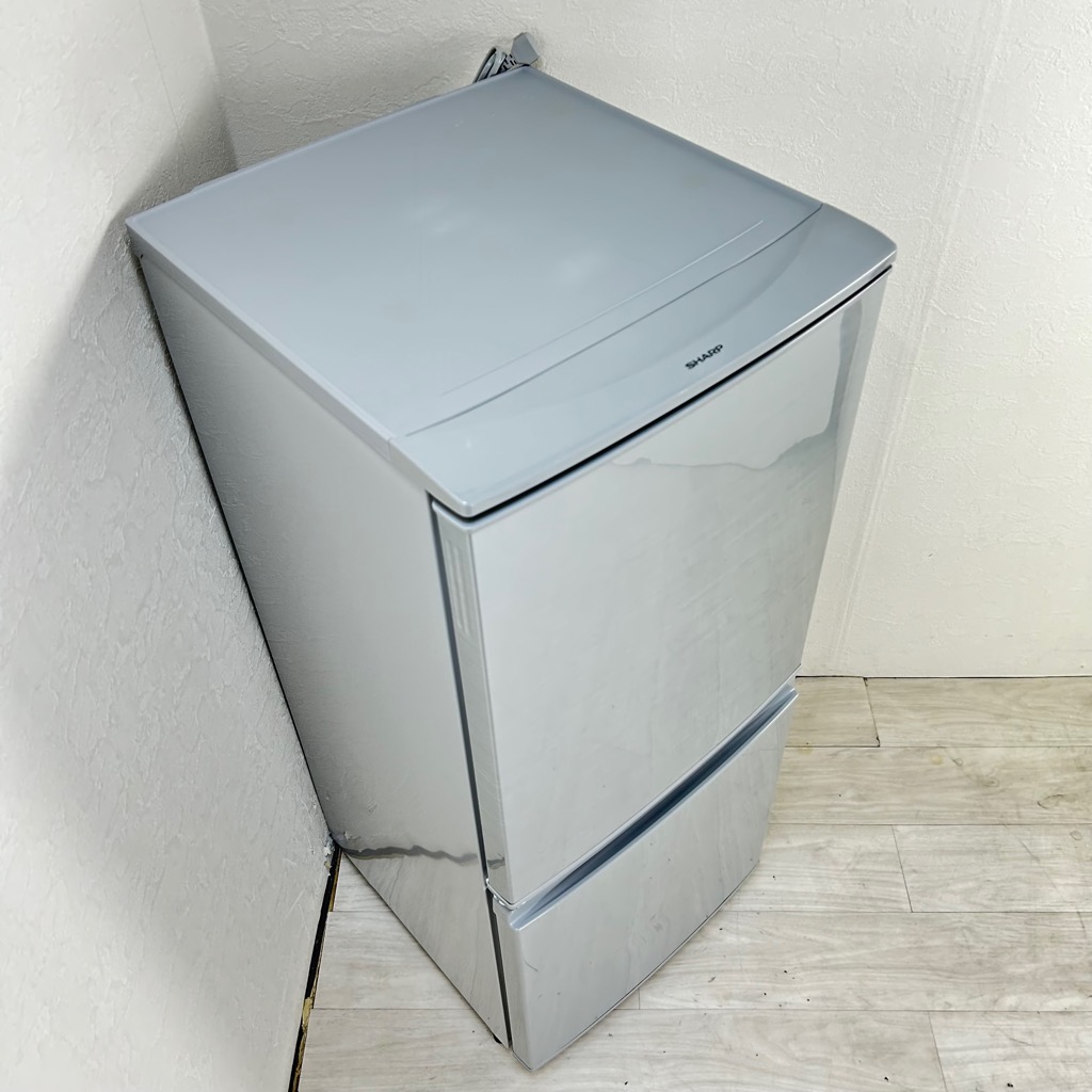 中古 2ドア冷蔵庫 137L つけかえどっちもドア シルバー シャープ SJ
