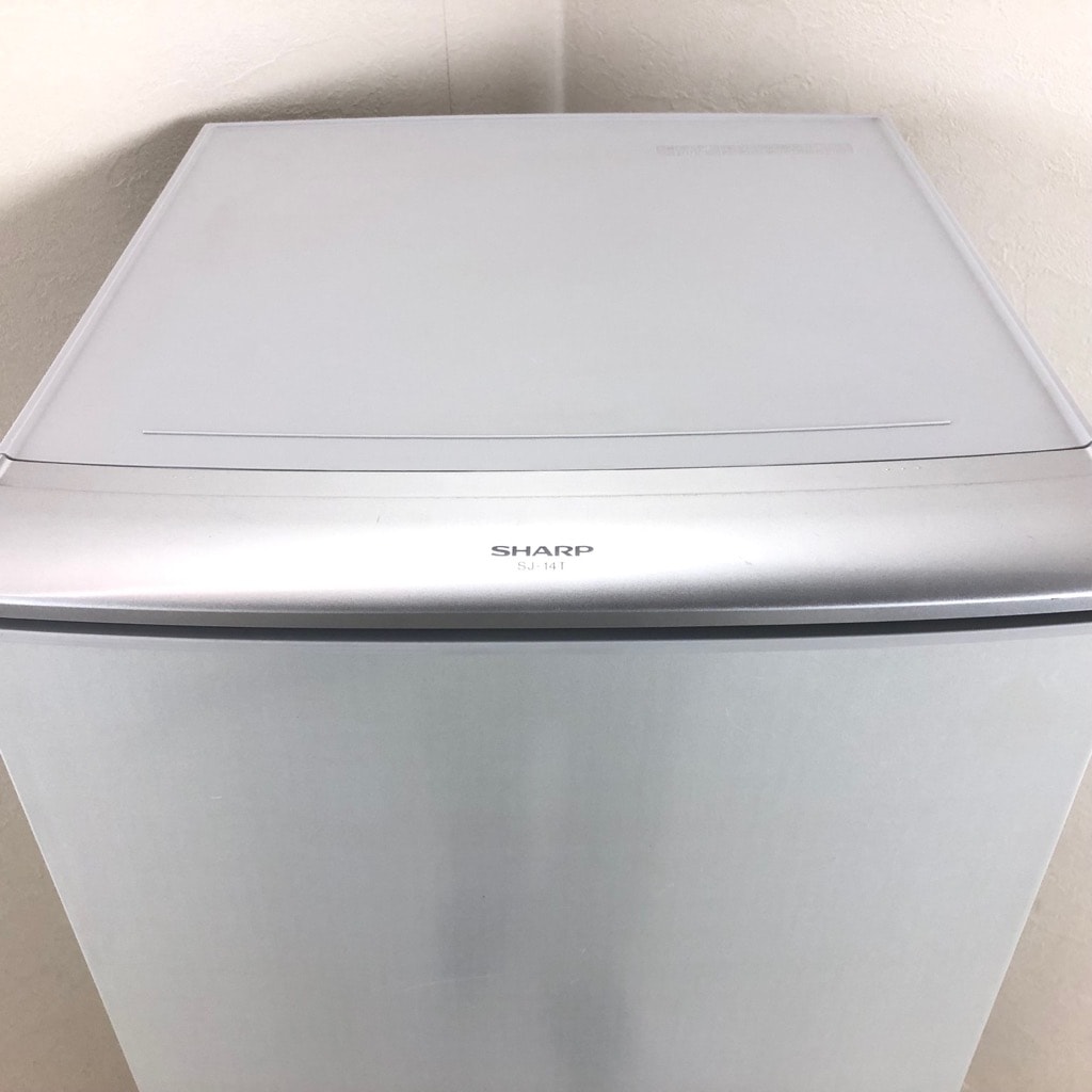 中古 137L 2ドア冷蔵庫 シャープ つけかえどっちもドア 2010年～2011年