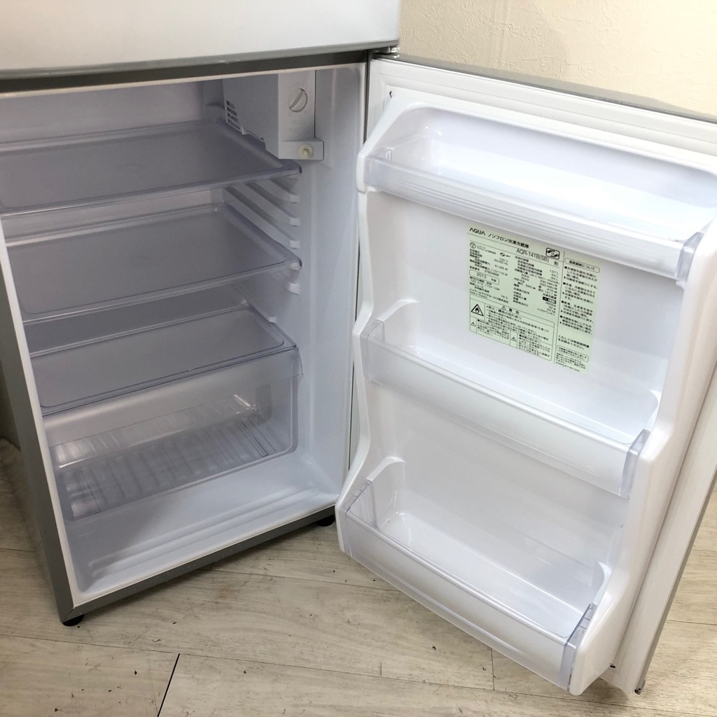 中古 137L 2ドア冷蔵庫 アクア 2012年～2013年製 シルバー 自動霜取り