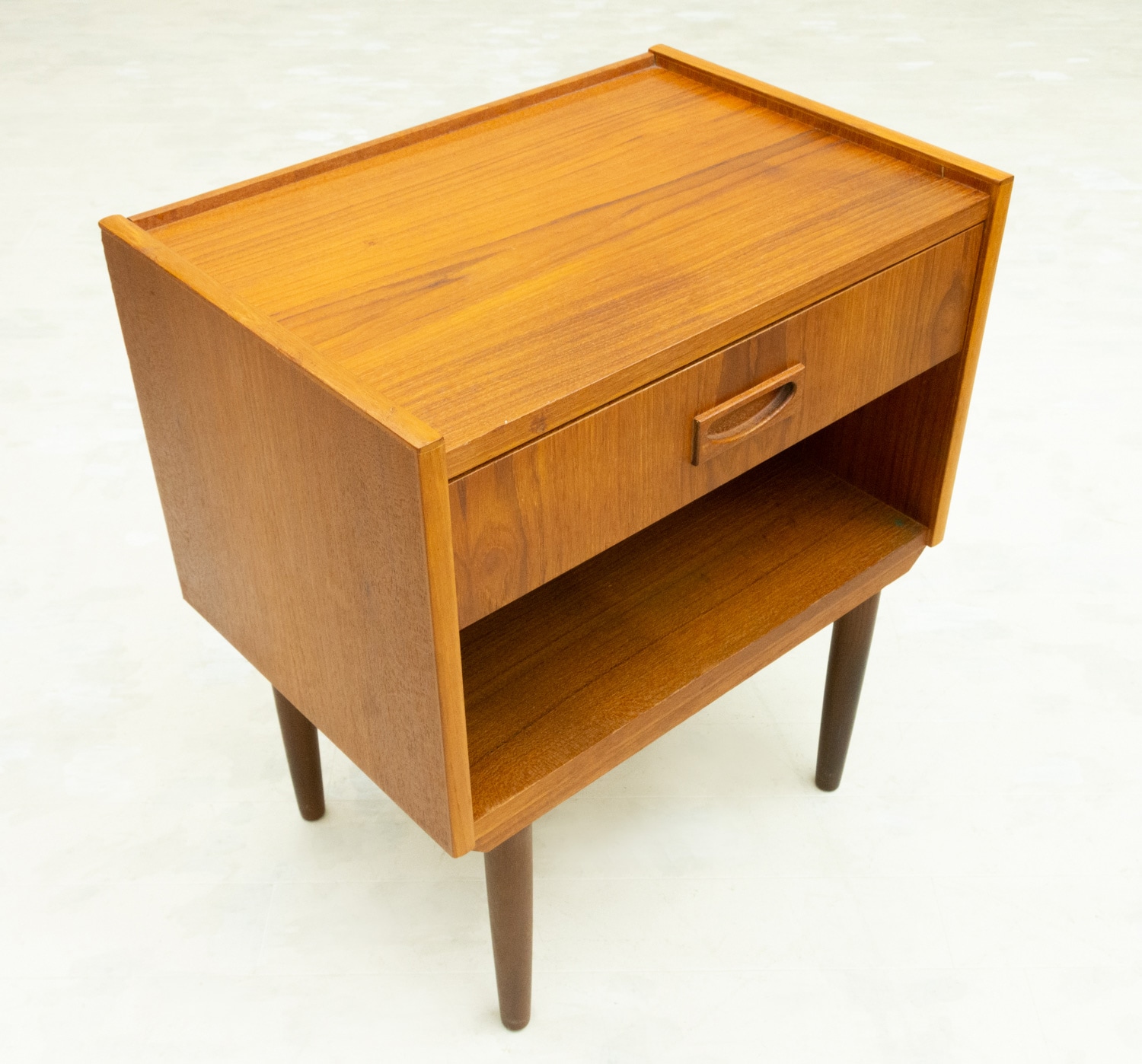 スモールチェスト ナイトテーブル チーク 北欧ビンテージ家具CLOVERKY