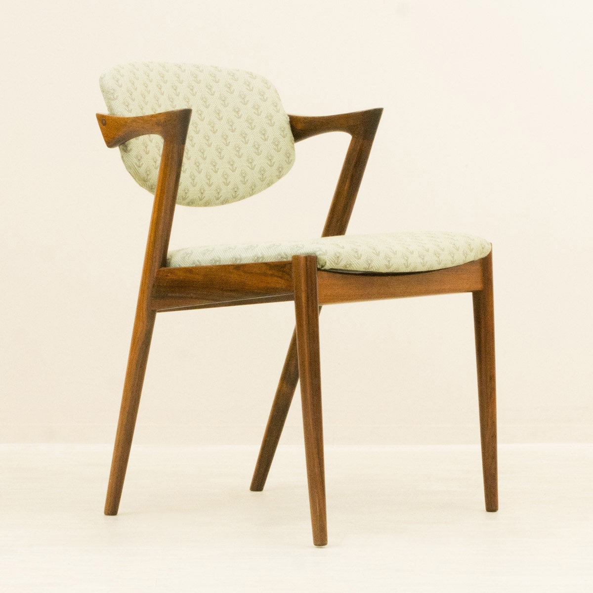 カイ・クリスチャンセン No.42 ダイニングチェア ローズウッド 北欧