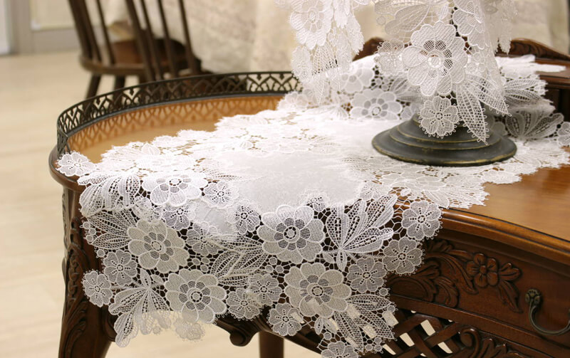 floreale ギュピールレース テーブルセンター 約38×70cm｜インテリア