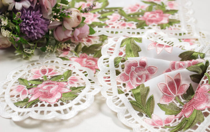 高密度カラー刺繍 ランチョンマット 約35×50cm [Almente]｜インテリア