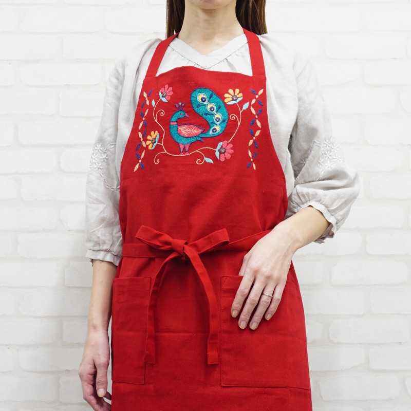 ミラー刺繍 エプロン ピーコック（レッド） | 第3世界ショップ 卸販売