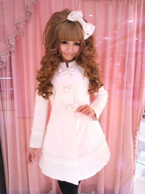 トリアノンコート ： JESUS DIAMANTE [ジーザスディアマンテ]