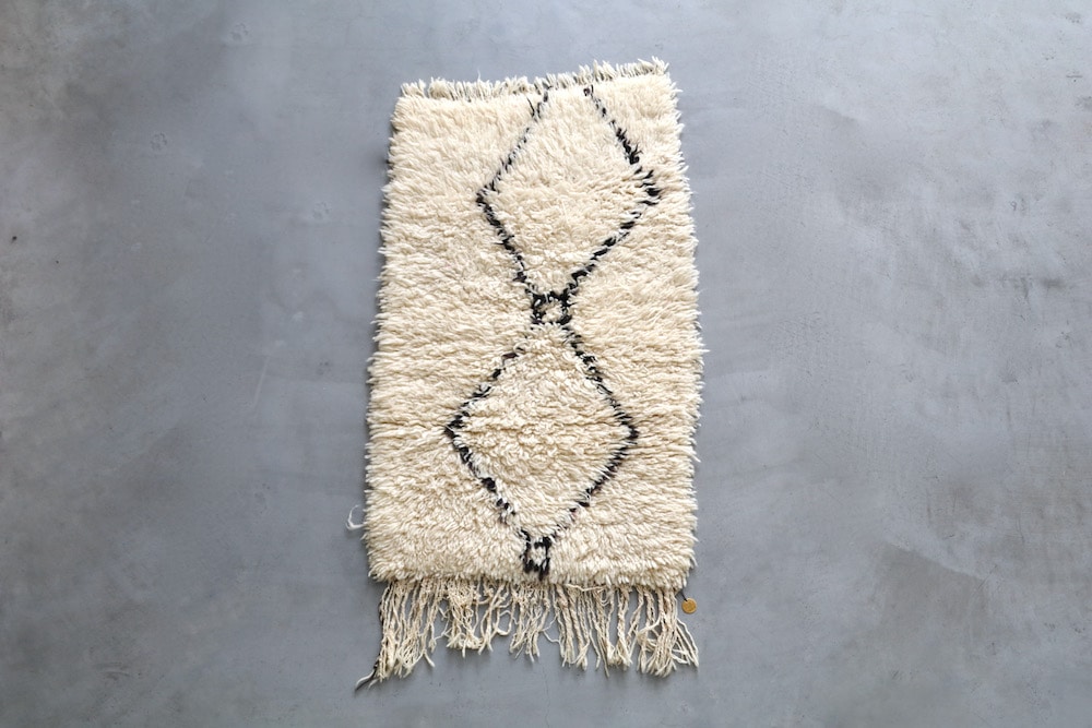 LIGHT YEARS(ライト イヤーズ)