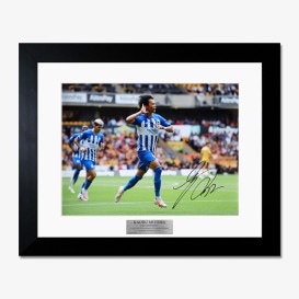 額装済みサッカーサイン入りフォトを販売 - THE DUGOUT