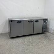 値下げ】【中古】 A08538 冷蔵コールドテーブル 3ドア フクシマ YRC