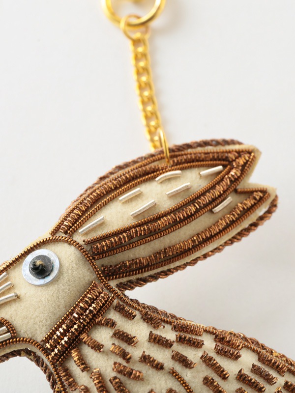 ザリ刺繍キーホルダー（ウサギ） M21-0951｜KANKAN ONLINE SHOP【公式】