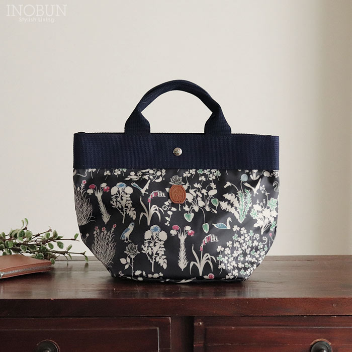 Coupole リバティ 舟形トートバッグ Sサイズ Yoshie/DE ネイビー マチ