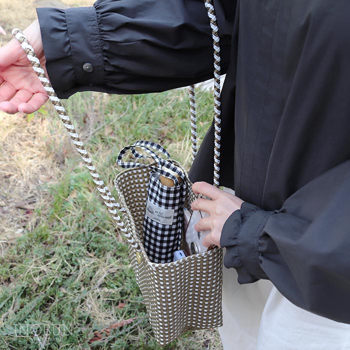 メルカド バッグ レトラ MINI CHECK BUCKET SLIM ゴールド x ホワイト