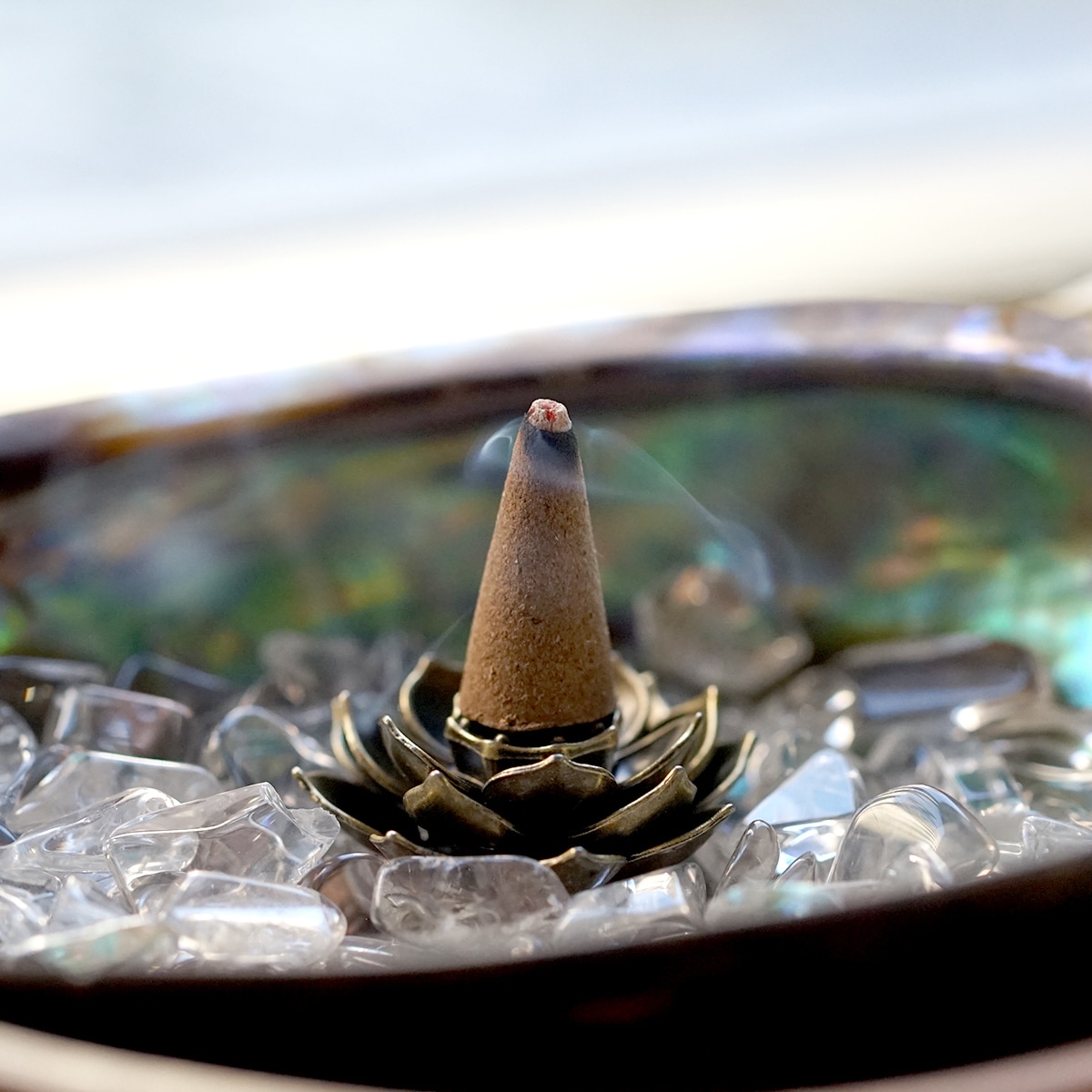 LUCAS ロータスフラワー お香立て 【コーンタイプ用】｜ホワイトセージ