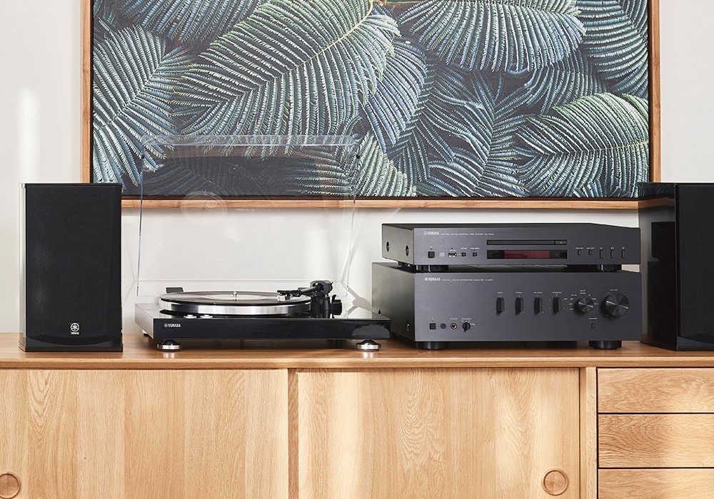 YAMAHA - TT-S303/ブラック（レコードプレーヤー）《e》【在庫有り即納