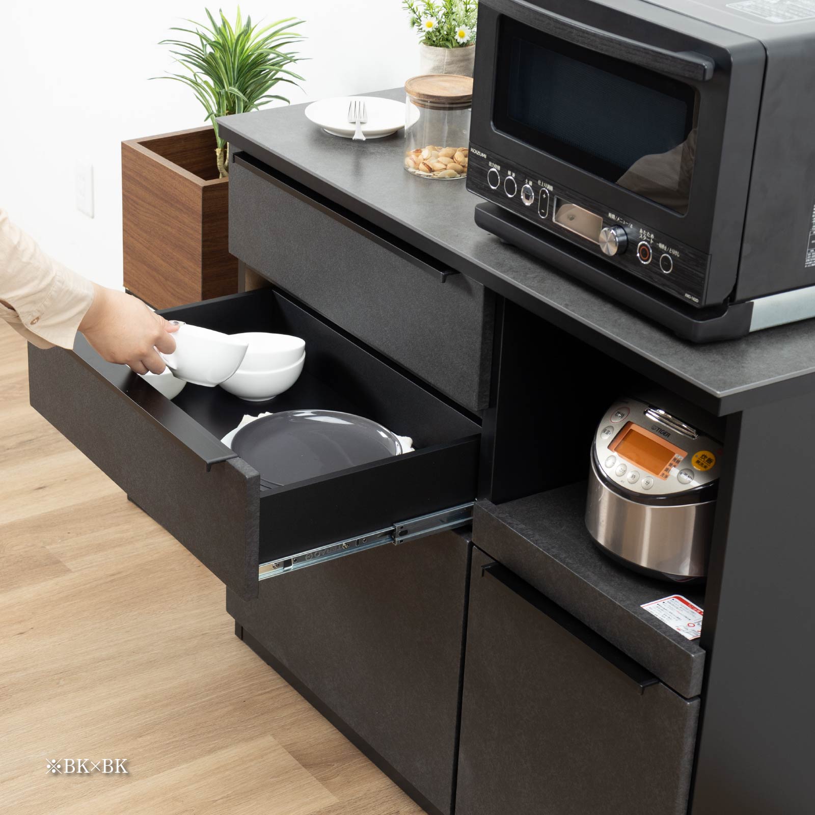 幅100］セラミック キッチンカウンター｜収納 耐熱性 コンセント付き