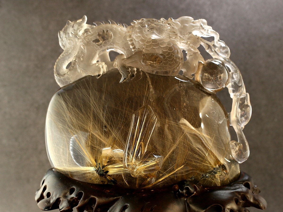 タイチンルチル 龍彫り物（木製台座付き） No.5｜最高級パワーストーン