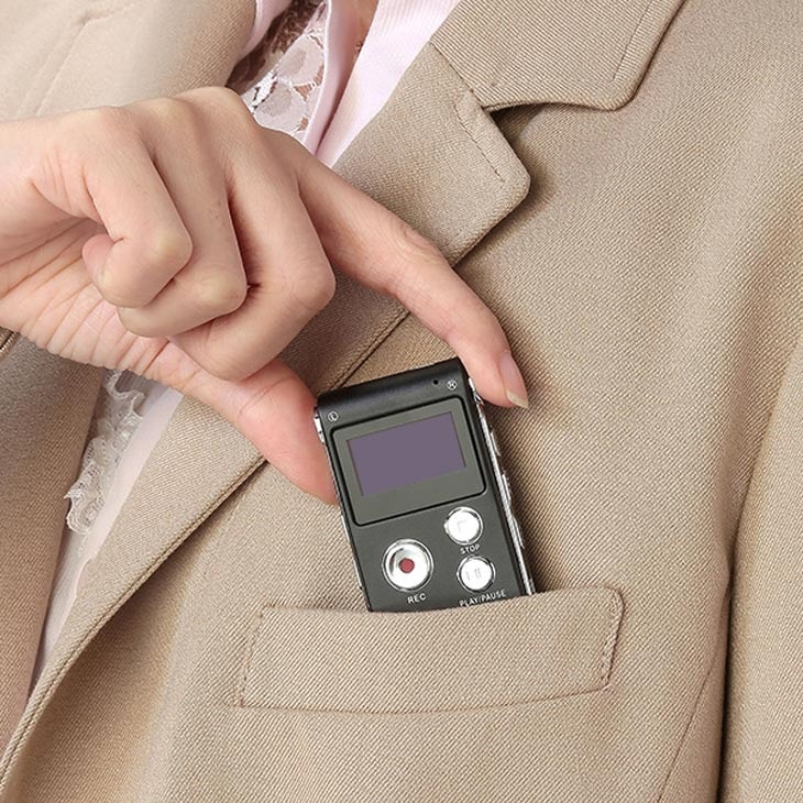 押すだけ簡単録音 小型デジタル録音機｜ファミリー・ライフ公式通販