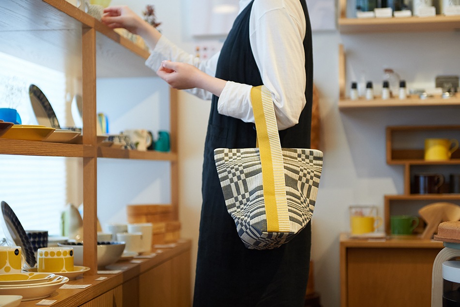 テトラハンドバッグ（ヨハンナ・グリクセン／Johanna Gullichsen