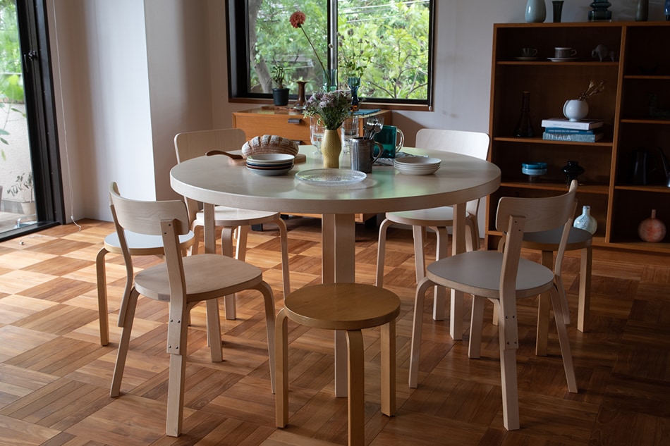 アアルト テーブル 円形（アルテック／Artek） フリーデザイン ｜ 北欧